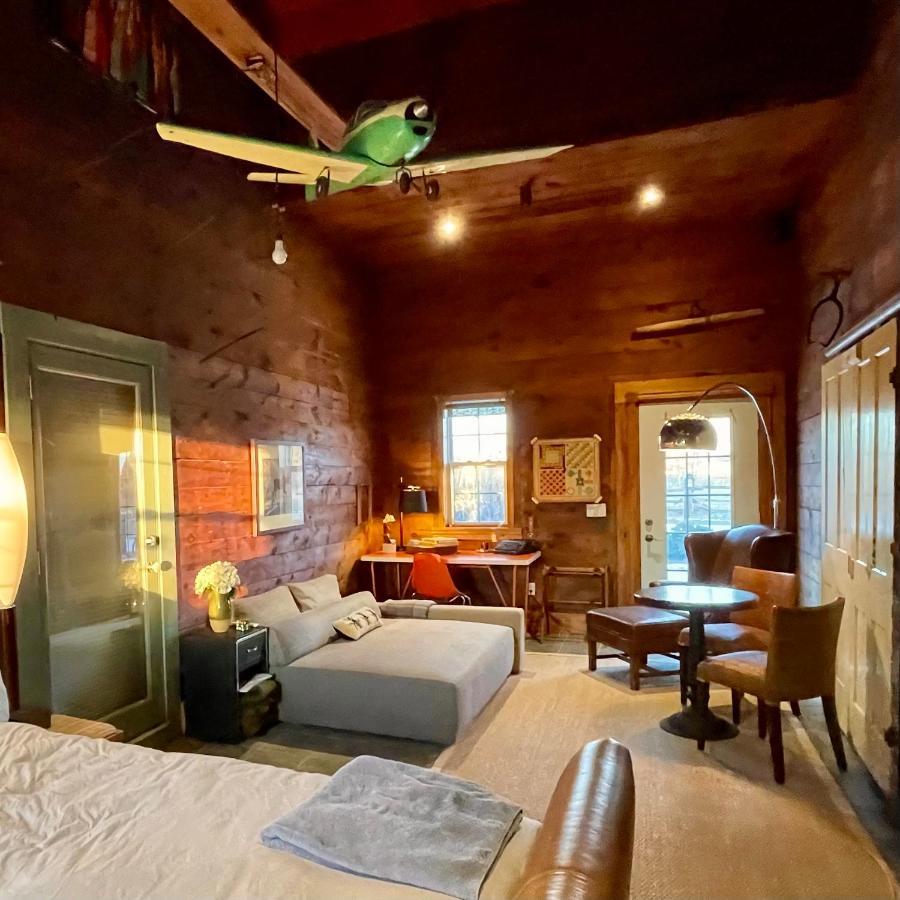 The Eddie Hotel And Farm Bloomfield 外观 照片